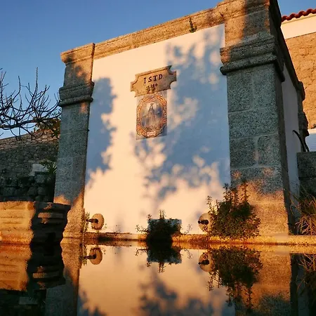 Casa Do Meio Em Quinta De Sao Pedro De Vir-A-Corca Monsanto Exterior photo